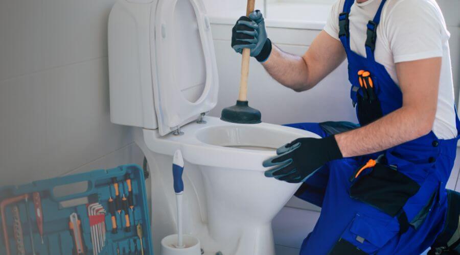 Expert burst pipe repair services in Proctor, OK